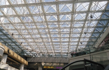 Space frame structure glass roof installation scheme
