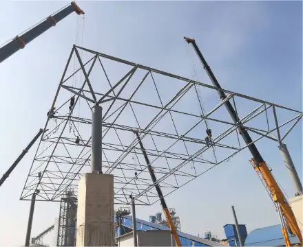 Space frame building roof hoisting