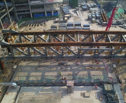 Steel truss sliding construction of sewage treatment pumping station